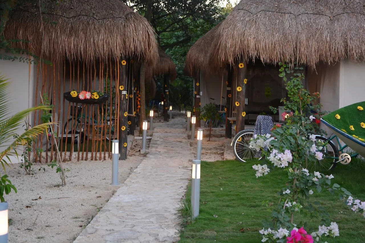 Itaka Glamping Cabanas & Loft Playa del Carmen Hotel